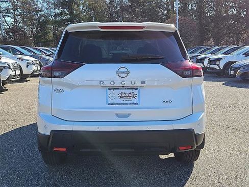 Certified 2025 Nissan Rogue S image 7