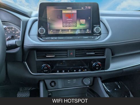 Certified 2025 Nissan Rogue SV image 17