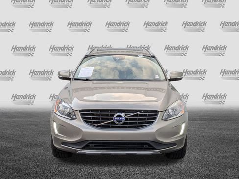 Used 2016 Volvo XC60 T5 Premier w/ Proximity Package image 3