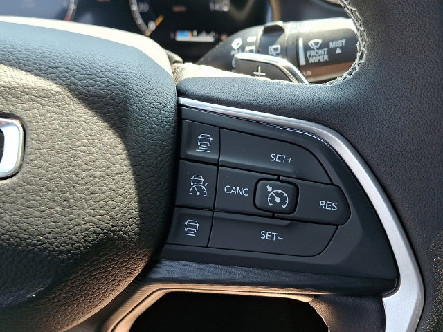 New 2026 Jeep Grand Cherokee Laredo w/ MOPAR Finishing Package RWD image 17