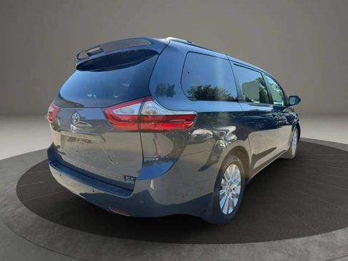 Used 2015 Toyota Sienna XLE Premium AWD/4WD image 5