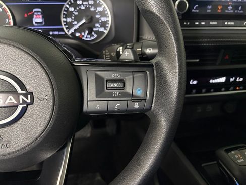 Used 2023 Nissan Rogue SV FWD image 21