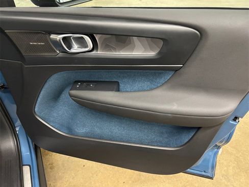 Certified 2023 Volvo XC40 Recharge Ultimate w/ Protection Package Premier image 20
