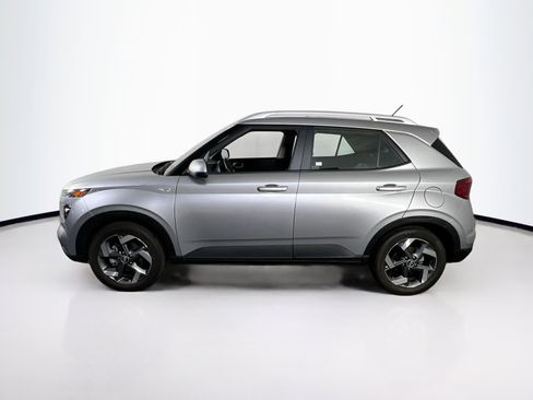 Used 2023 Hyundai Venue SEL w/ Cargo Package FWD image 8