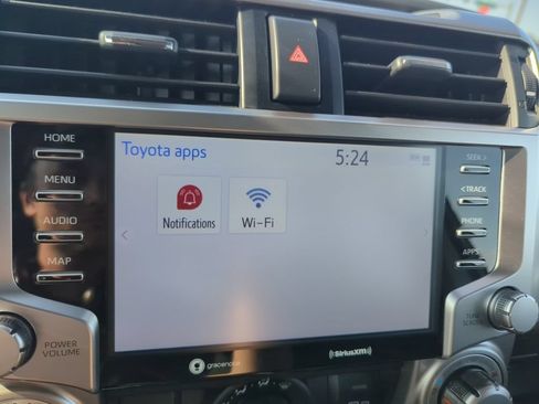 Used 2022 Toyota 4Runner TRD Sport AWD/4WD image 17