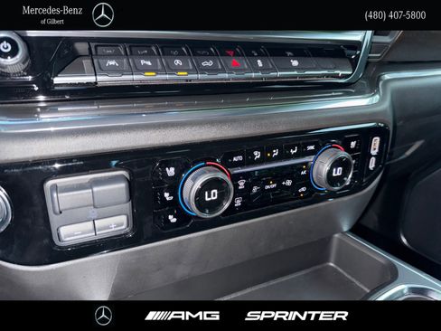 Used 2025 Chevrolet Silverado 1500 High Country image 28