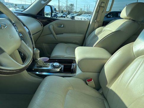 Used 2014 INFINITI QX80 4WD w/ Deluxe Touring Package image 5