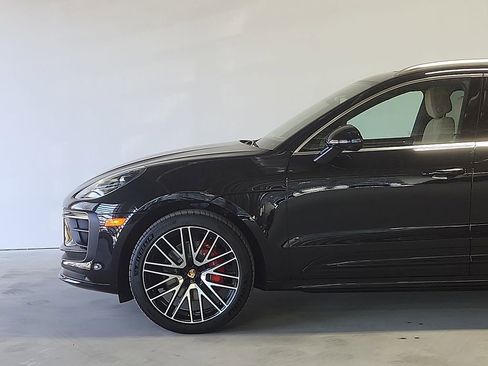 New 2026 Porsche Macan S image 6
