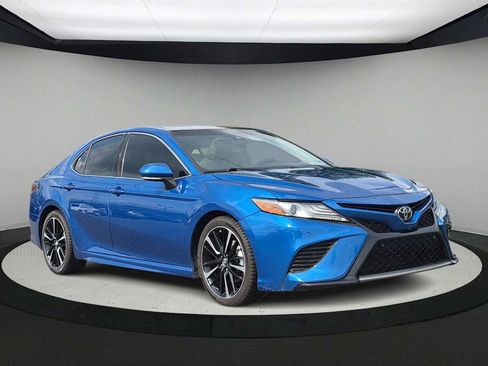 Used 2018 Toyota Camry XSE w/ Driver Assist Package FWD image 2