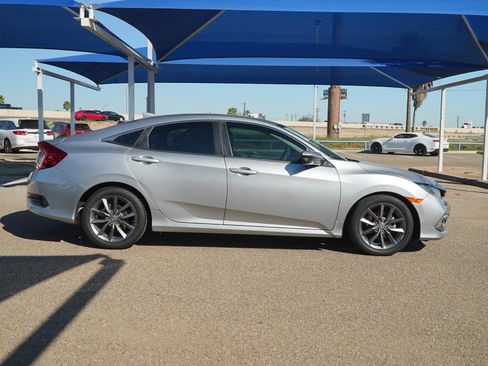 Used 2021 Honda Civic EX image 4