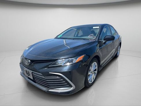 Used 2024 Toyota Camry LE FWD image 12