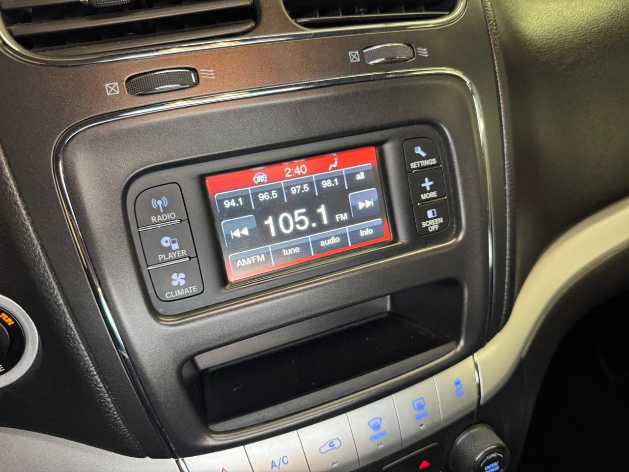 Used 2016 Dodge Journey SXT FWD image 17