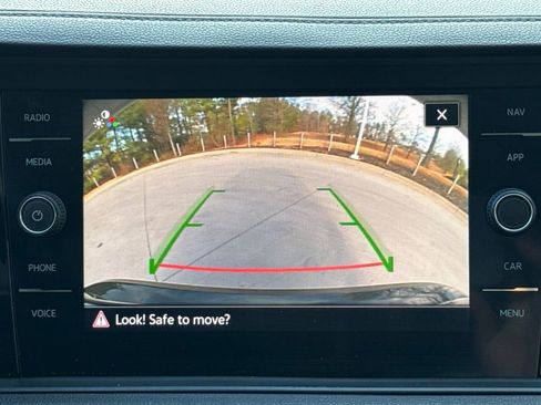 Used 2021 Volkswagen Jetta SEL Premium image 24