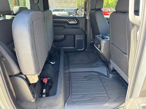 Used 2026 GMC Sierra 1500 SLT w/ SLT Premium Plus Package AWD/4WD image 17