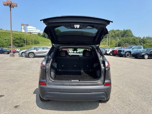 Used 2021 Jeep Cherokee Latitude Plus AWD/4WD image 15