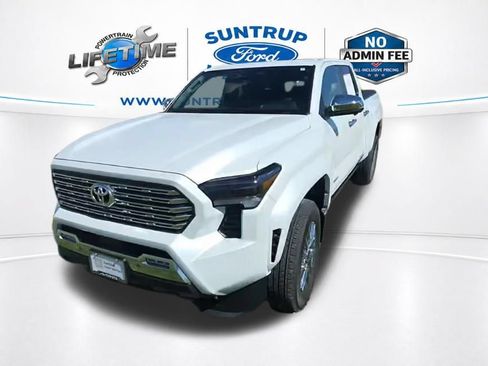 Used 2025 Toyota Tacoma Limited AWD/4WD image 49