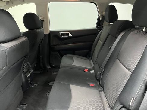Used 2018 Nissan Pathfinder SV FWD image 46