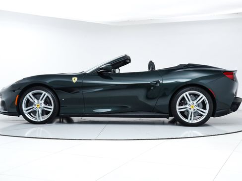 Certified 2023 Ferrari Portofino M image 4