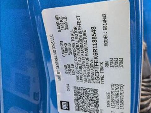 Certified 2024 Chevrolet Colorado ZR2 w/ Technology Package image 16