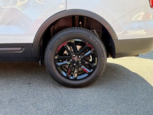 Used 2017 Ford Explorer 4WD image 31