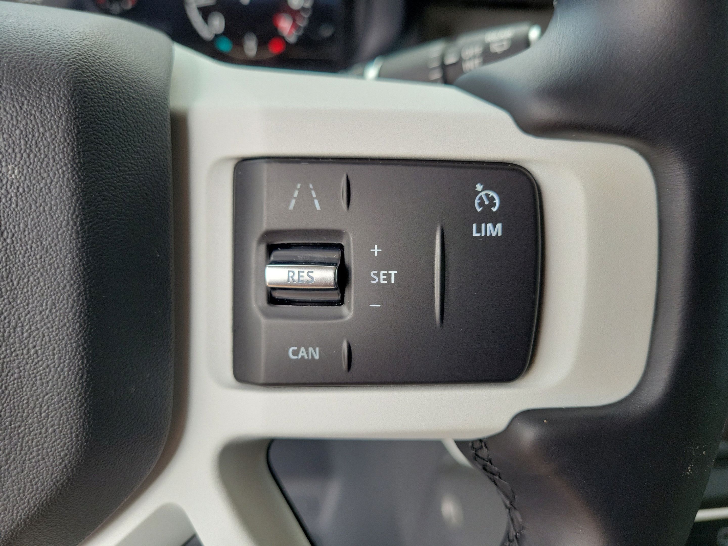 Used 2023 Land Rover Defender 110 S AWD/4WD image 47