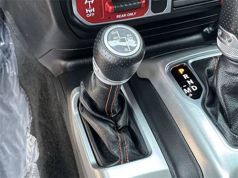 Certified 2023 Jeep Gladiator Mojave w/ LED Lighting Group image 34