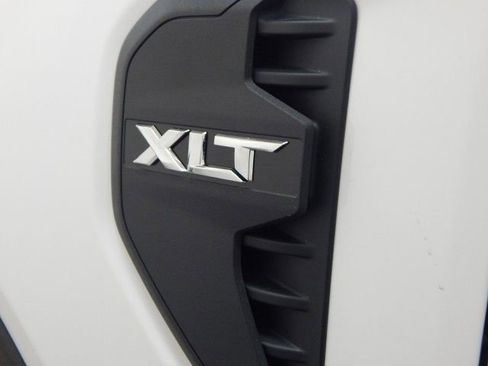 New 2025 Ford Ranger XLT w/ Convenience Package image 8