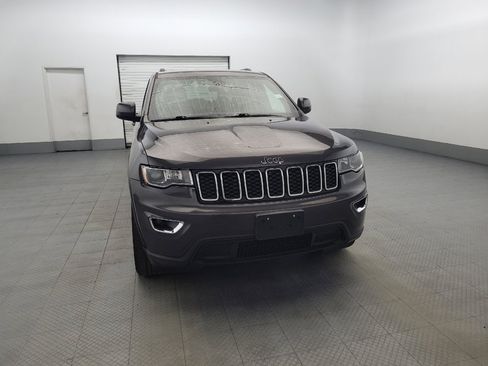 Used 2021 Jeep Grand Cherokee Laredo image 14