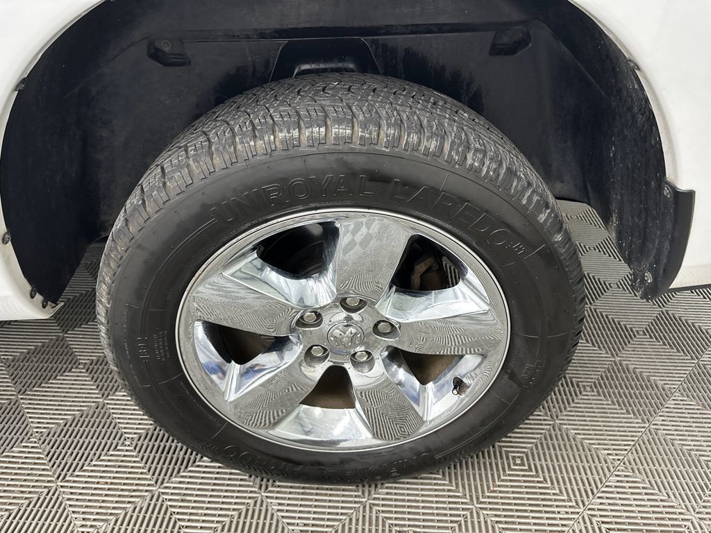 Used 2019 RAM 1500 Big Horn RWD image 20