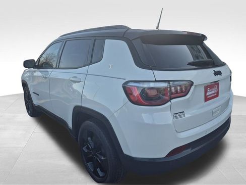 Used 2018 Jeep Compass Altitude image 4