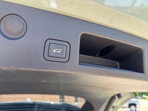 Used 2026 Chevrolet Equinox LT w/ Convenience Package II AWD/4WD image 10