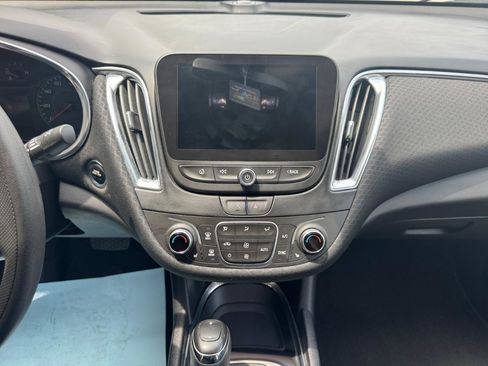Used 2020 Chevrolet Malibu LT FWD image 8