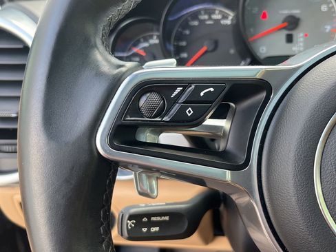Used 2018 Porsche Cayenne S w/ Premium Package Plus AWD/4WD image 21