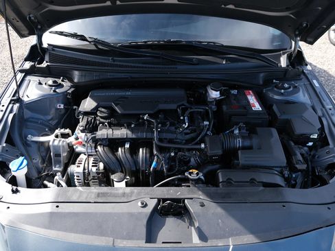 Used 2024 Hyundai Elantra SEL FWD image 14