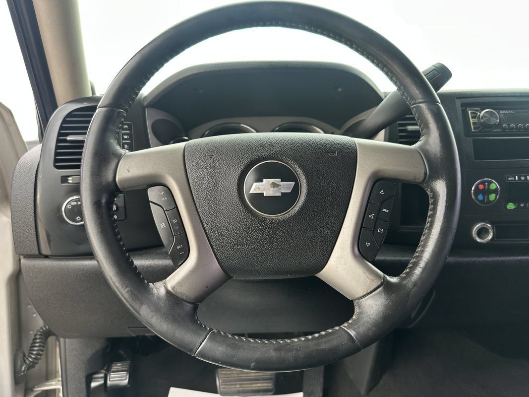 Used 2007 Chevrolet Silverado 1500 LT w/ 1LT Convenience Package RWD image 40