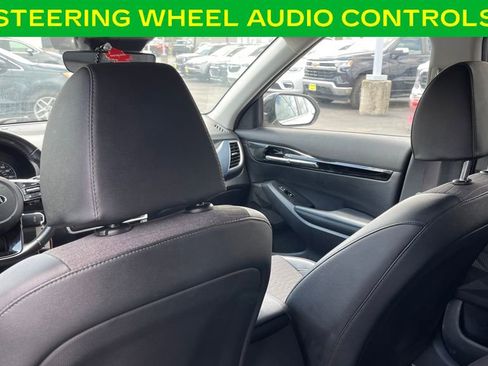 Used 2021 Kia Seltos S FWD image 14