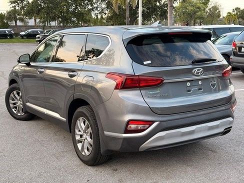 Used 2019 Hyundai Santa Fe SEL FWD image 4