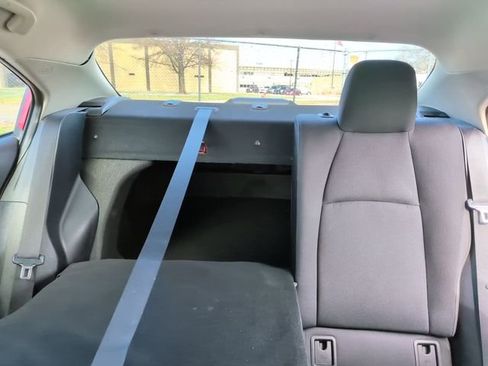 Used 2024 Toyota Corolla LE FWD image 28