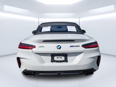Used 2022 BMW Z4 M40i w/ Premium Package RWD image 7