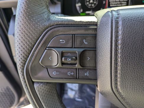 Used 2025 Toyota Tacoma TRD Pro AWD/4WD image 18