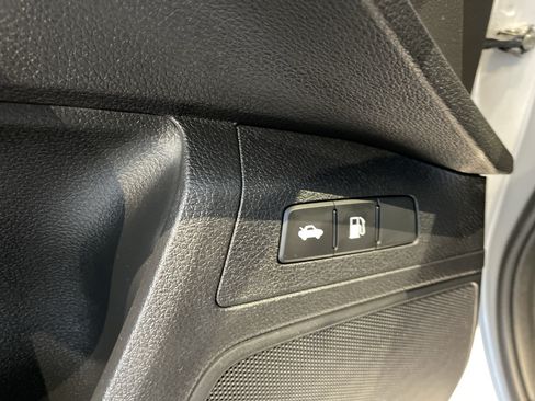 Used 2021 Honda Clarity Plug-In Hybrid image 17