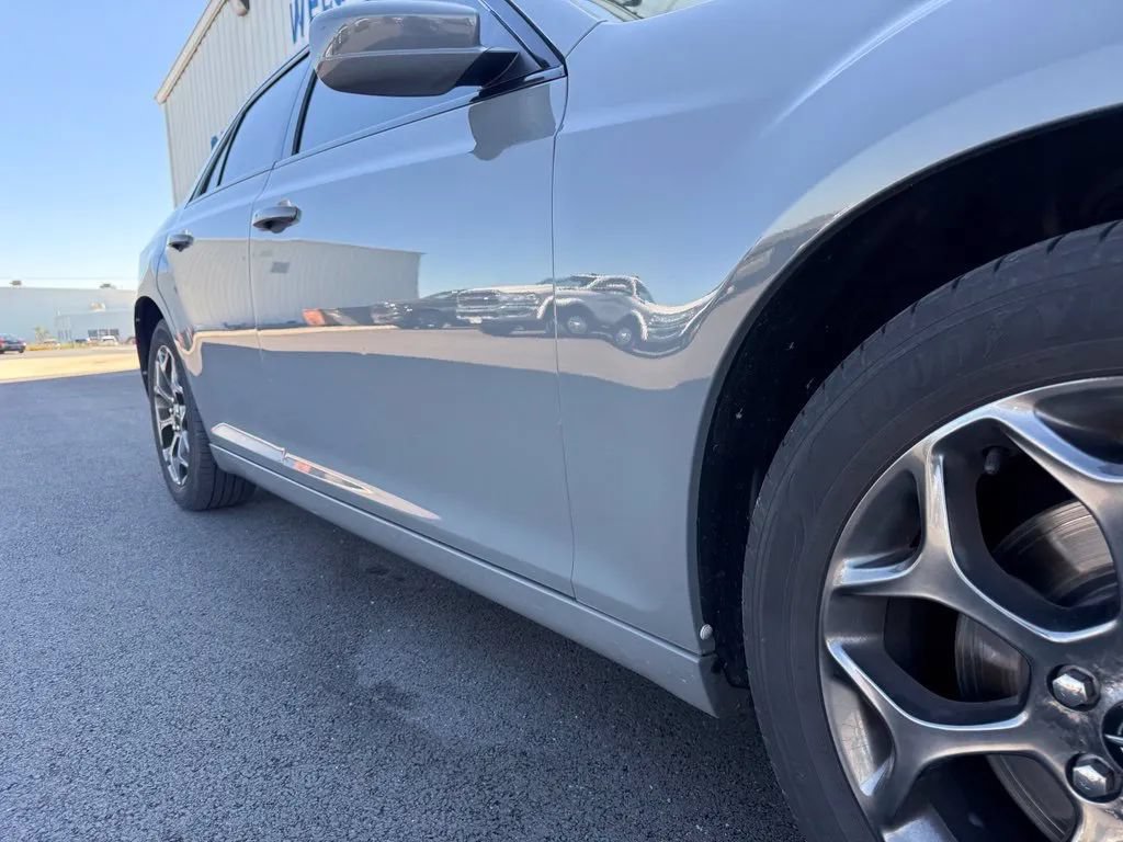 Used 2017 Chrysler 300 S AWD/4WD image 11