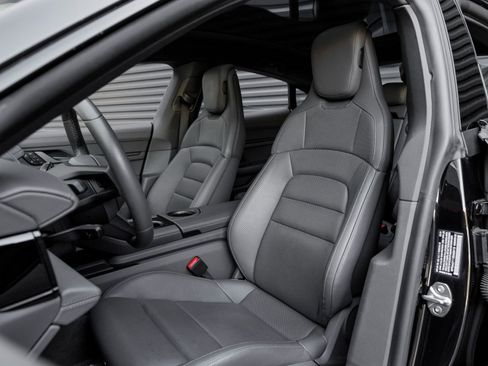 Used 2025 Porsche Taycan RWD image 5