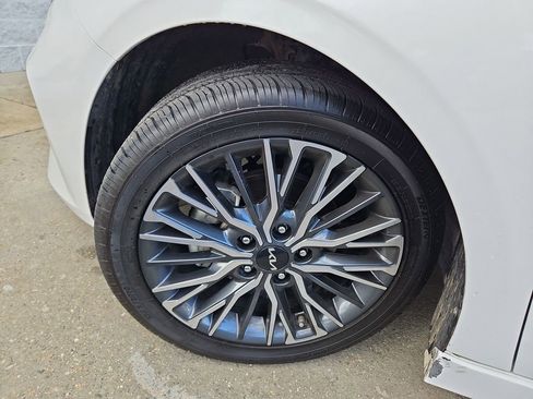 Used 2024 Kia Forte GT-Line w/ GT-Line Premium Package image 35