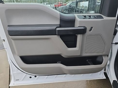 Used 2018 Ford F350 XL w/ Power Equipment Group image 19