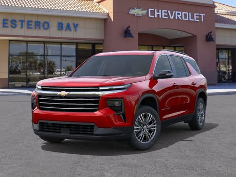 New 2026 Chevrolet Traverse LT image 6