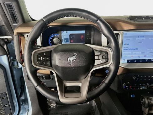 Used 2024 Ford Bronco Heritage Edition AWD/4WD image 13