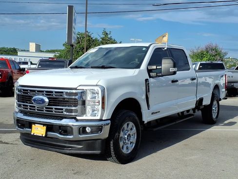 Certified 2024 Ford F250 XLT AWD/4WD image 13