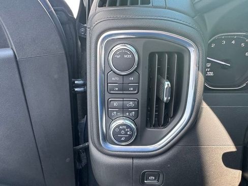 Used 2022 GMC Sierra 1500 SLT AWD/4WD image 26