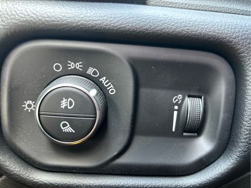 New 2026 RAM 2500 Big Horn AWD/4WD image 25